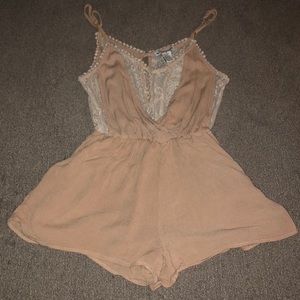 Tolula romper size medium
